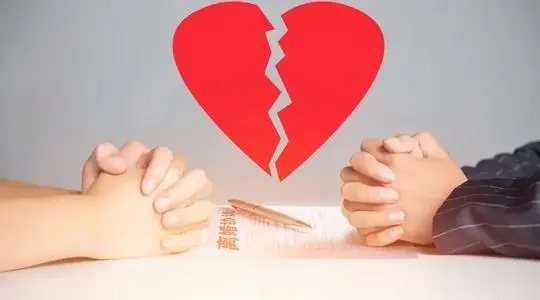 夫妻在国外怎么离婚,